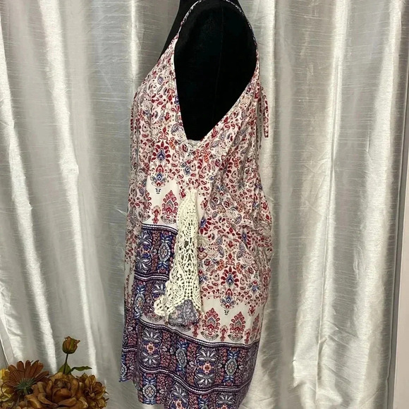 Love Tree Los Angeles Women’s Medium Rayon Cold Shoulder Floral Paisley Tunic - Picture 5 of 10
